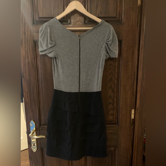 BCBG dress black and grey size 4 - Picture 2 of 4